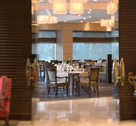 Mövenpick 5* İzmir