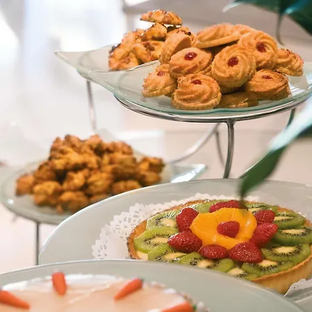 Moevenpick מלון 5*