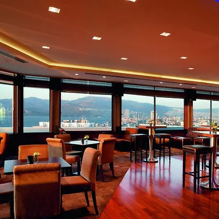 Mövenpick Hotel İzmir