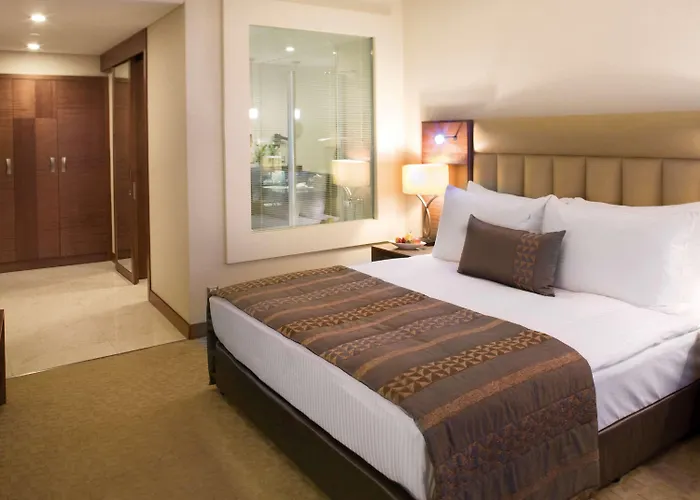 Hotel Moevenpick 5*