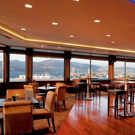 Mövenpick Otel