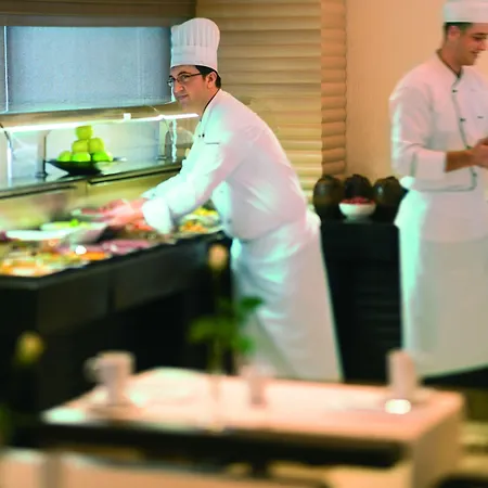 Hotel Moevenpick İzmir