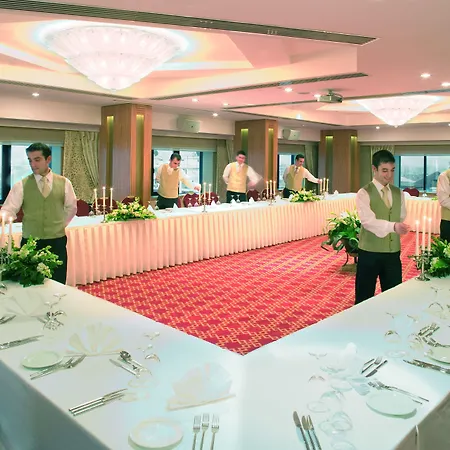 Otel Mövenpick 5*