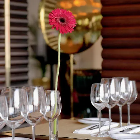 Mövenpick 5* İzmir