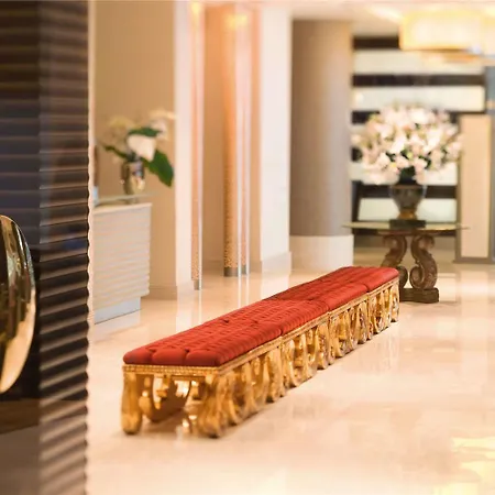 Mövenpick Otel