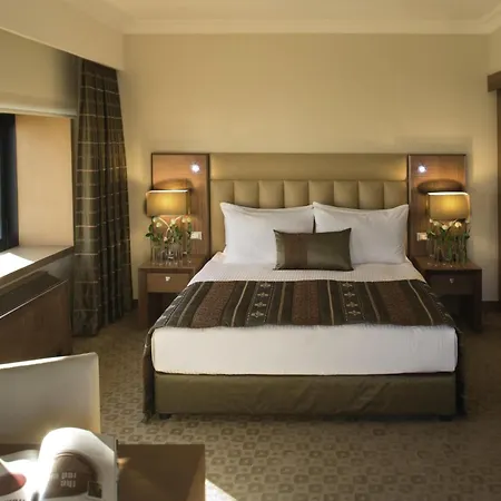 Hotel Moevenpick 5*