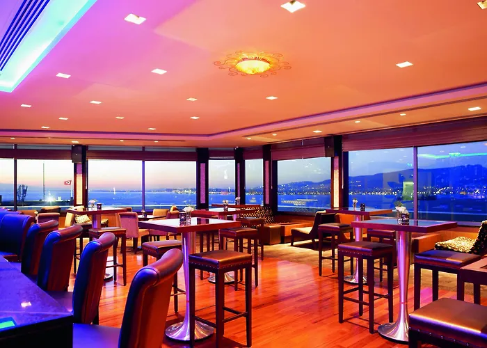 Hotel Moevenpick İzmir