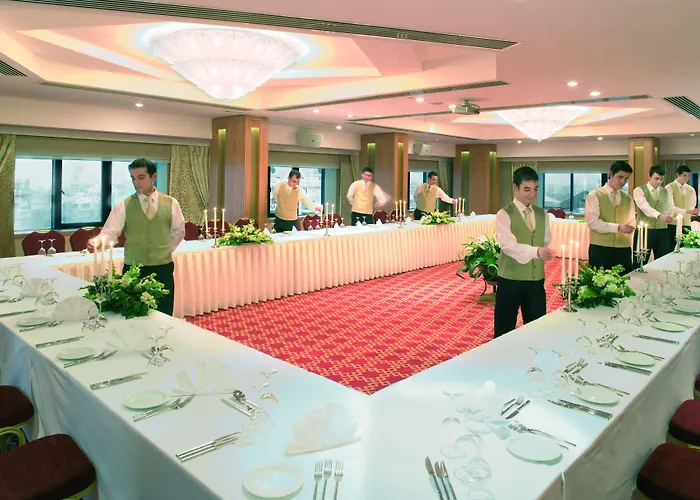 Hotel Moevenpick 5*