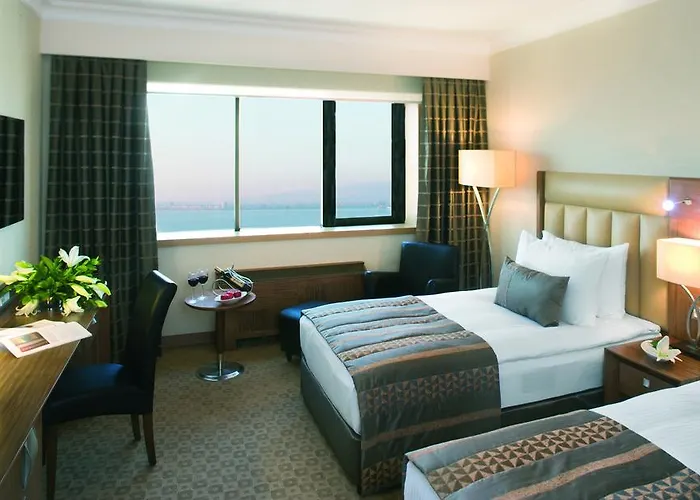 Hotel Moevenpick 5*